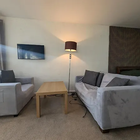 Chapel Allerton Hospital - Park View - Peaceful Apartment Leeds (West Yorkshire)