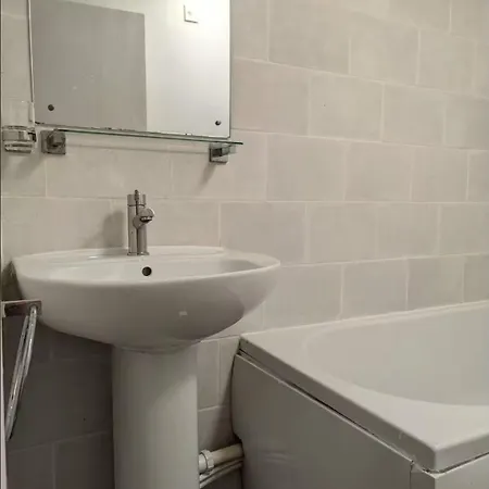 Chapel Allerton Hospital - Park View - Peaceful Apartment Leeds (West Yorkshire)